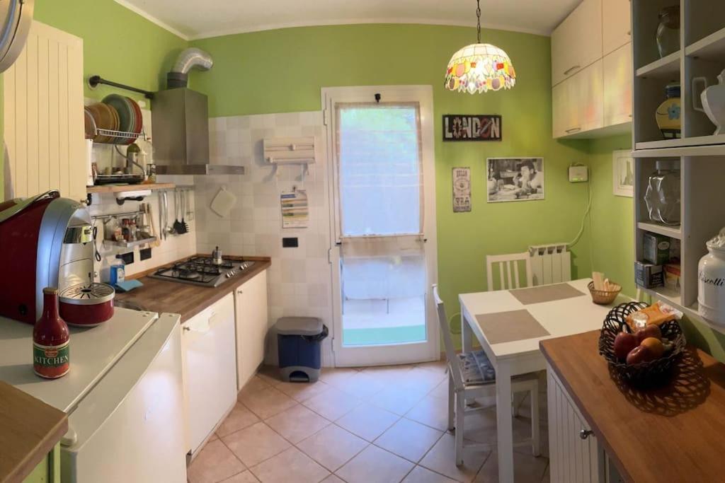 Апартаменти Le Rose , Relax In Casolare Del 1700 Сарцана Екстер'єр фото